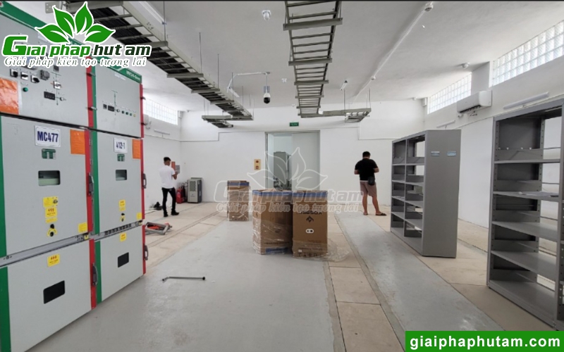 lắp máy hút ẩm bảo quản thiết bị điện tại Hải Dương 1