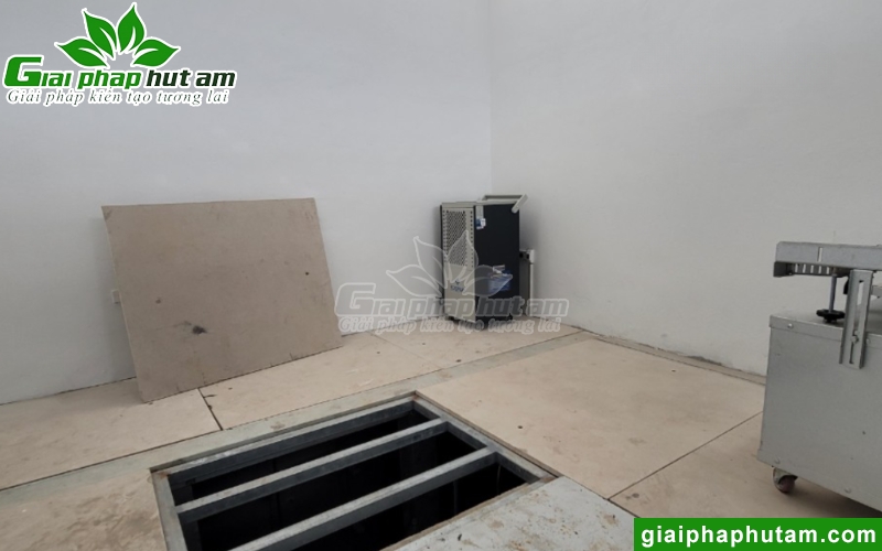 lắp máy hút ẩm bảo quản thiết bị điện tại Hải Dương 2