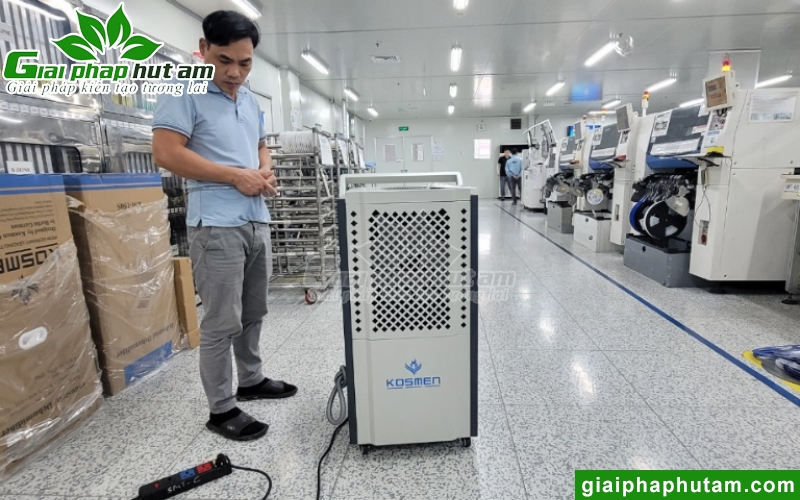 Lắp Máy Hút Bảo Quản Linh Kiện Điện Tử tại Vina Union - Vĩnh Phúc 3